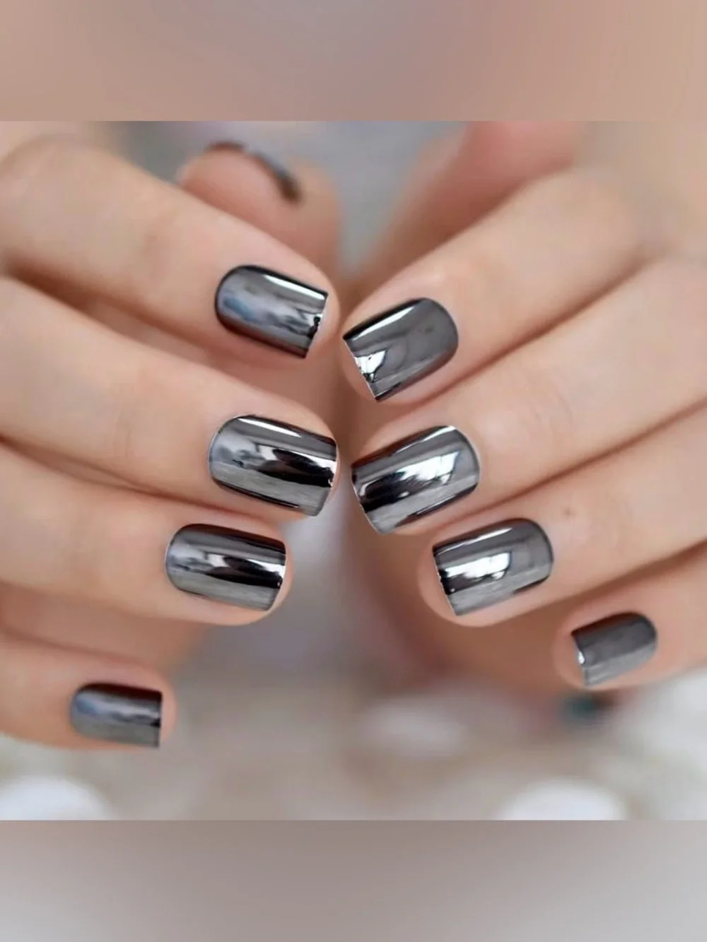 Chrome Mirror Press-On Nails in Metallic Gunmetal